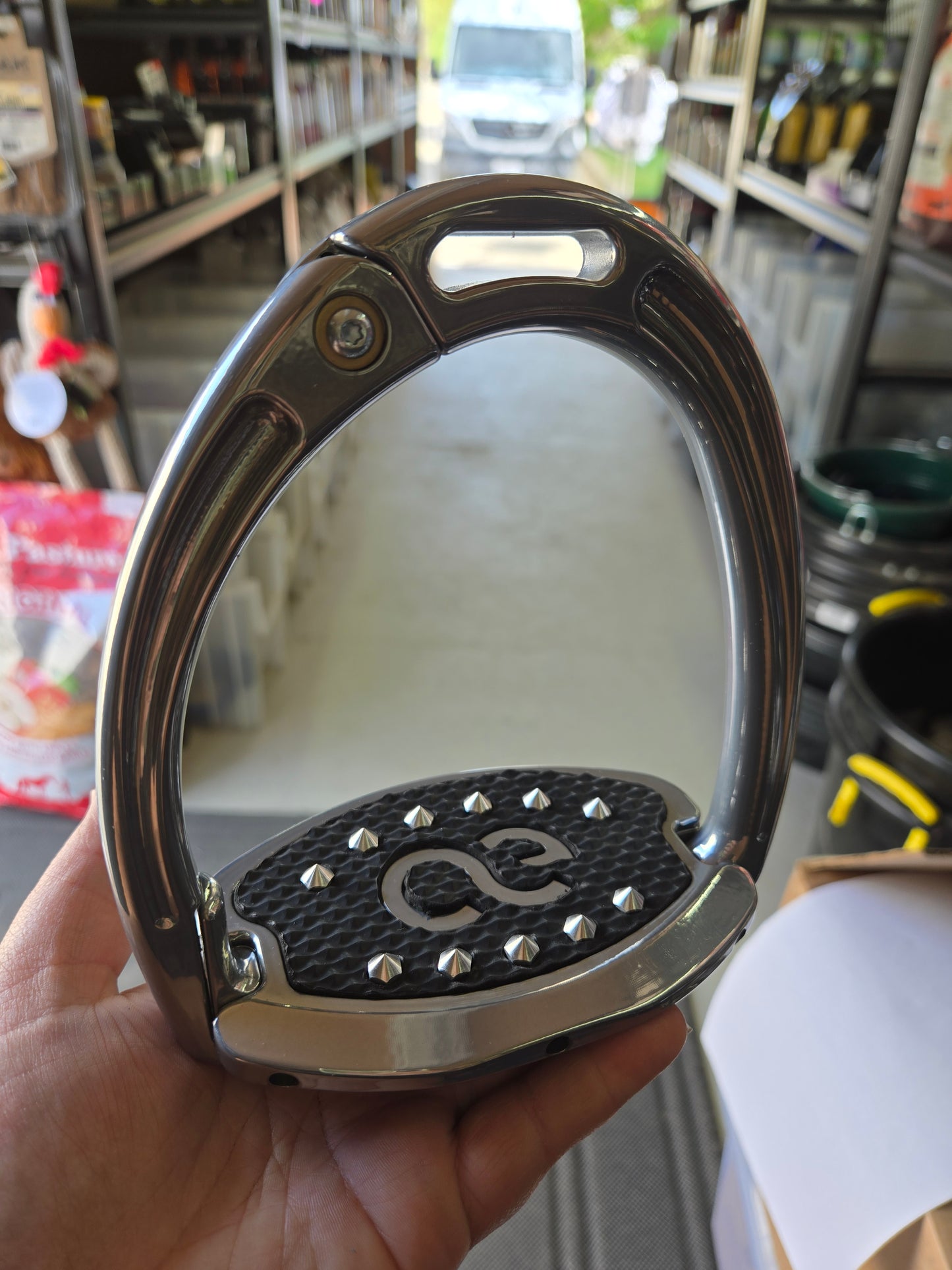 Elite "Escape" Safety Stirrups SLANT10 Edition