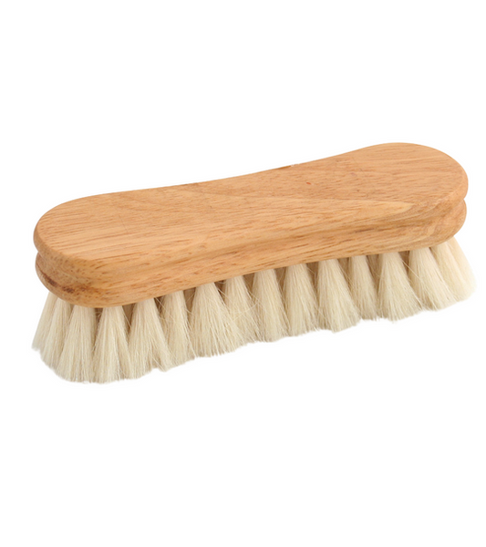 Soft White Goat Hair Face Brush 4-1/2"