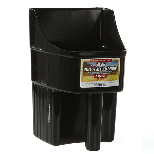 Enclosed Feed Scoop 3 Qt.