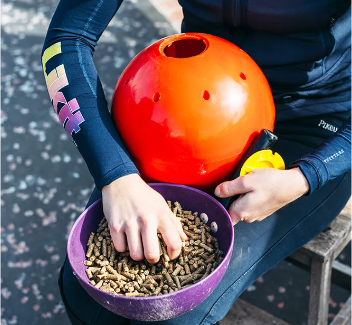 Likit Snak-A-Ball